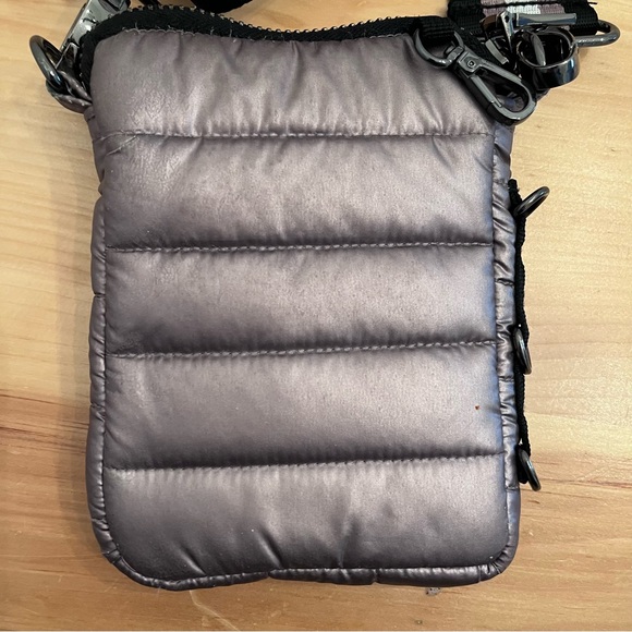 Think Royln The Cell Crossbody Bag Quilted in Pearl Latte ~ Retail $98 - Picture 7 of 14